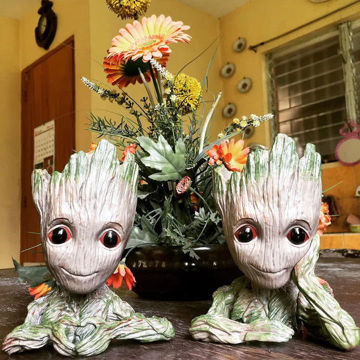 Groot flower pots